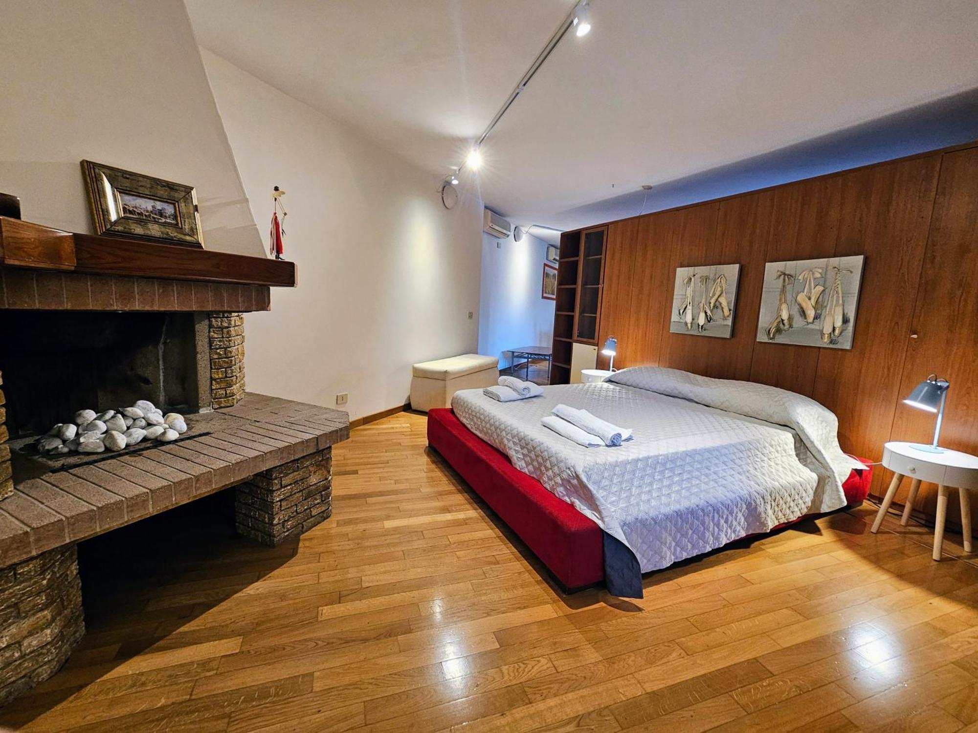 Ciaobari Apartment - Elegant 4 Bedrooms In The Heart Of Old Town Exterior foto